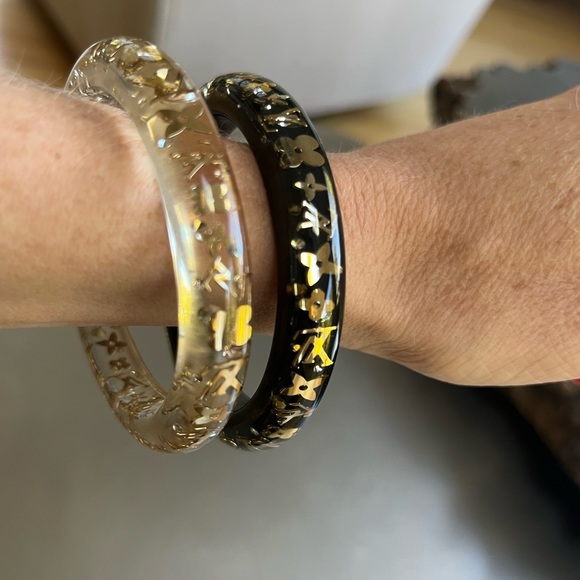 LOUIS VUITTON RESIN BANGLE BRACELETS - Picture 3 of 5